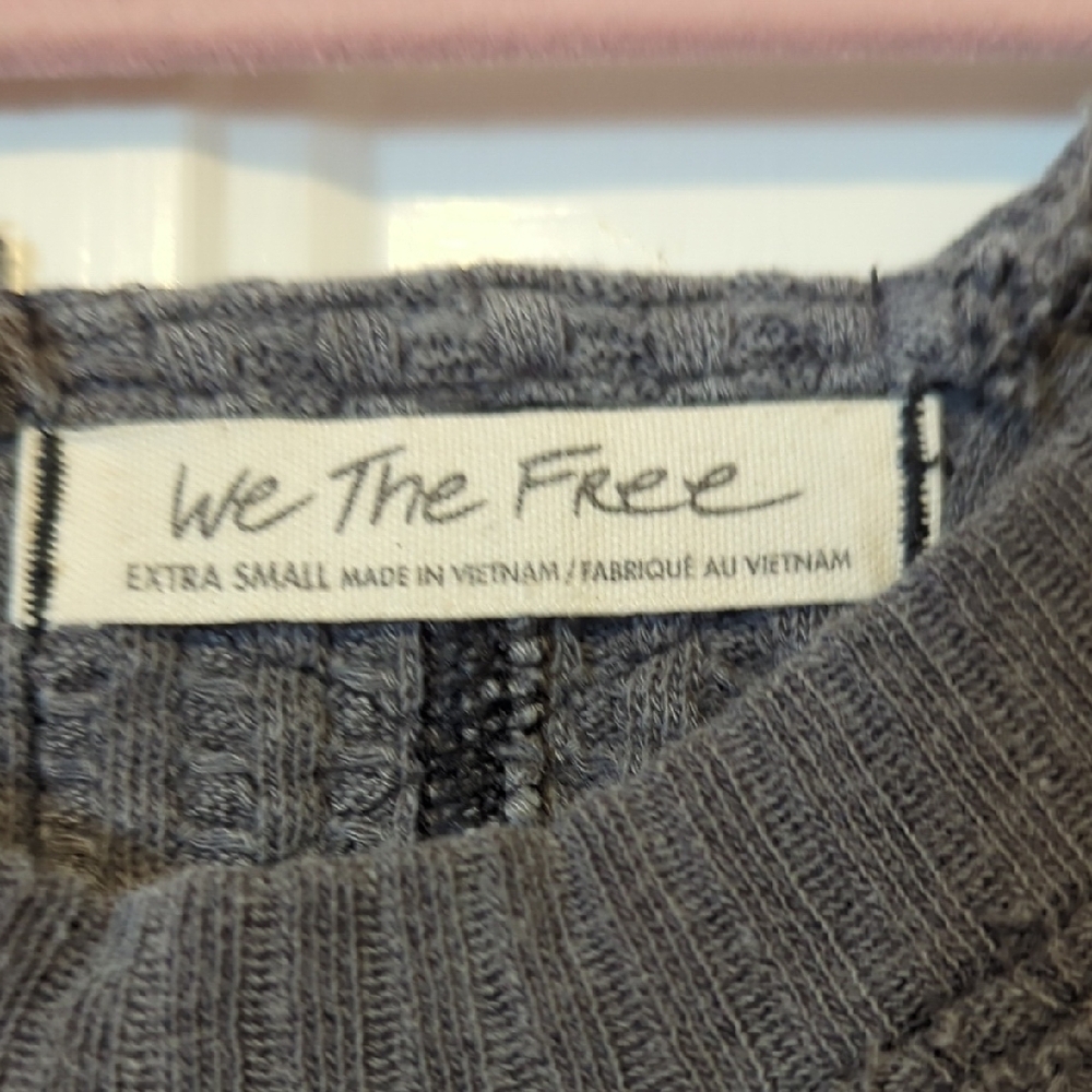 Free People Waffle Knit Cropped Thermal Top Size XS Grey Off The Shoulder Boho - Picture 2 of 4